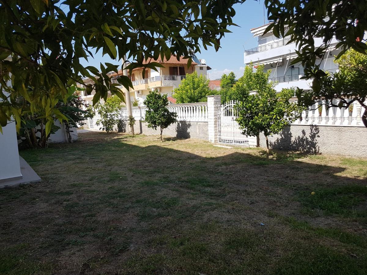 Konstantinos Apartments Ammoudia Luaran gambar