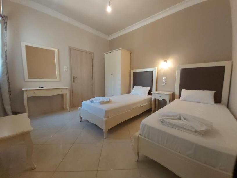 Konstantinos Apartments Ammoudia Luaran gambar