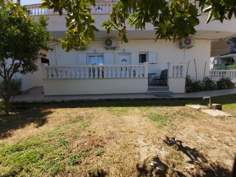 Konstantinos Apartments Ammoudia Luaran gambar