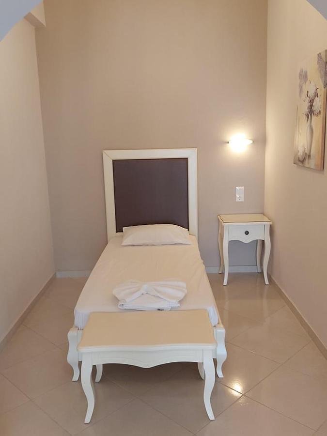 Konstantinos Apartments Ammoudia Luaran gambar