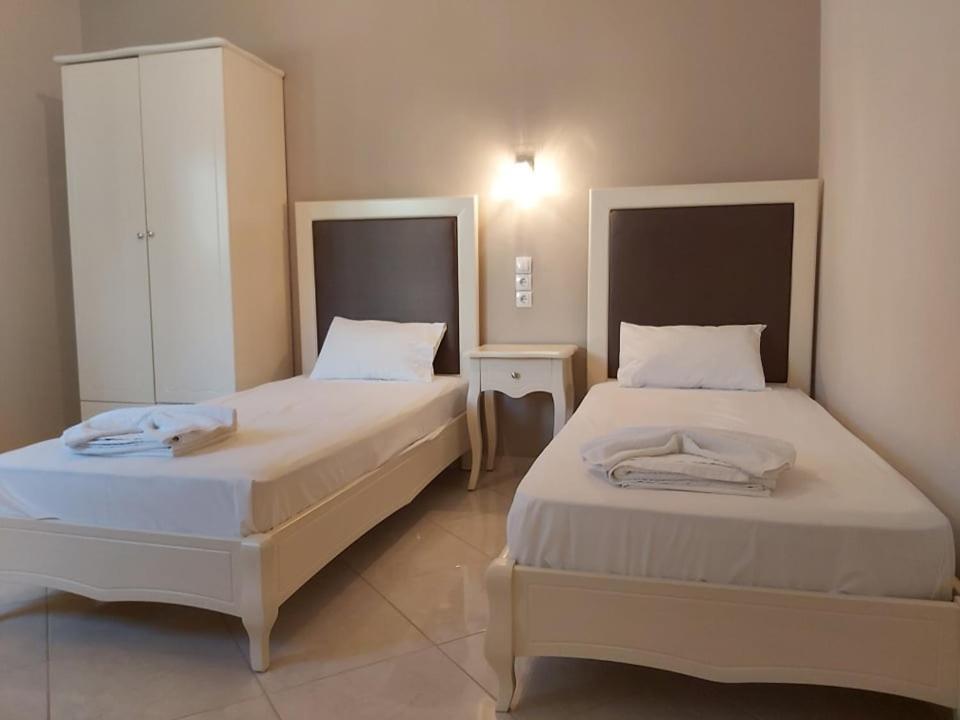 Konstantinos Apartments Ammoudia Bilik gambar