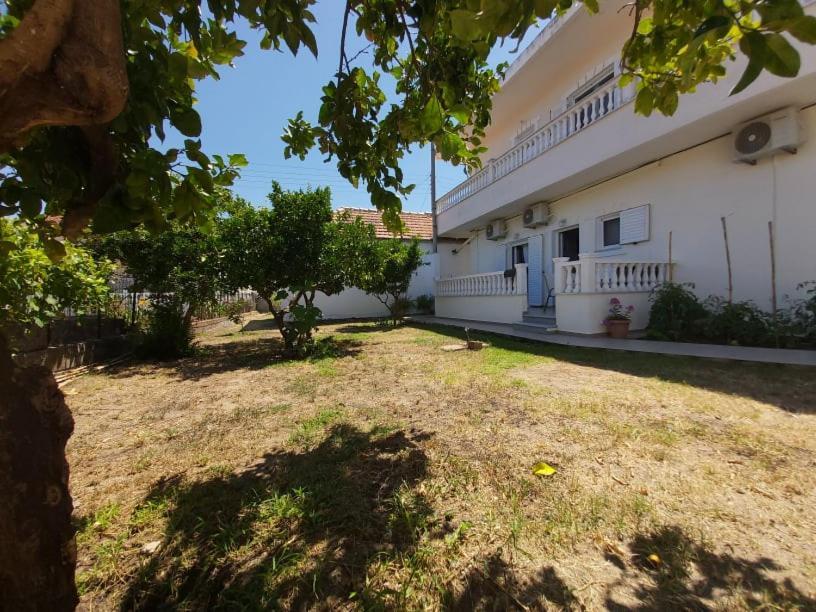 Konstantinos Apartments Ammoudia Bilik gambar